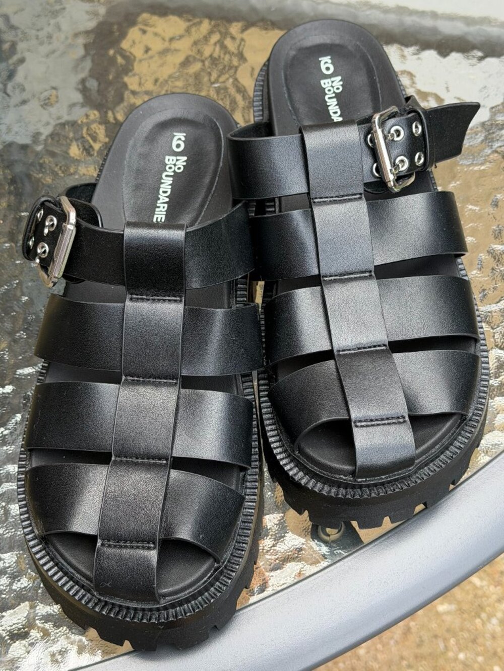 1 Pair Fall Black Woven Chunky Clogs, Size 9M Women's